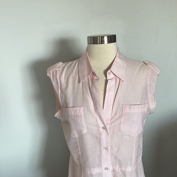 Theory Sleeveless Button-down Top - Picture 3 of 8